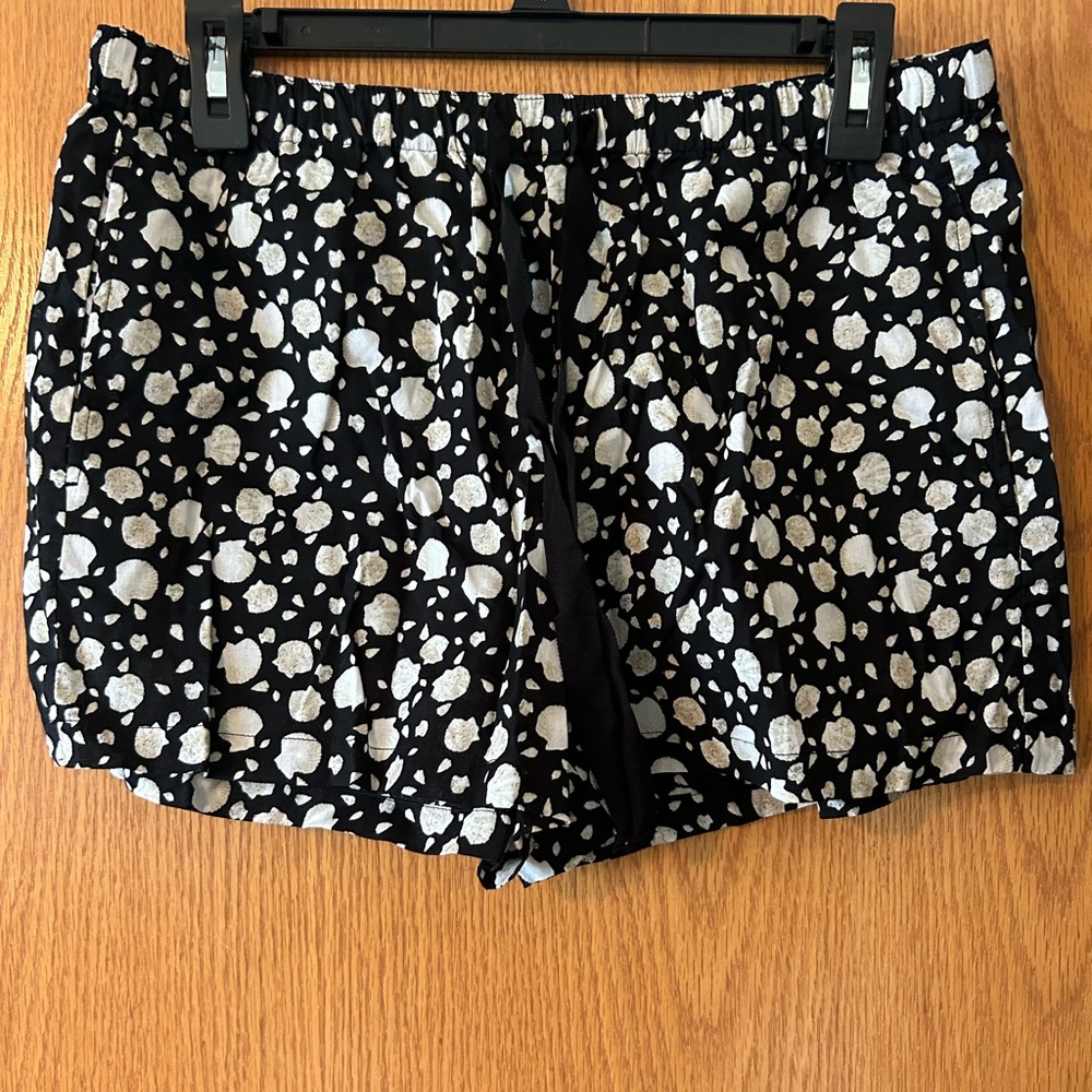 LOFT Black and White Print Pajama Shorts
